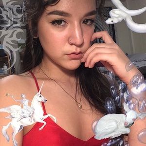 Meet your Posher, Lydia